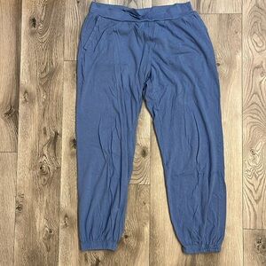 Love by GAP Joggers
